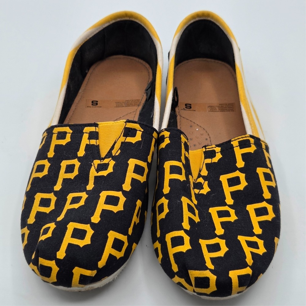 Pittsburgh Pirates MLB Women's Slip-On Canvas‎ Shoes Size 7-8